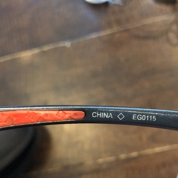 Foster Grant men’s sunglasses - Picture 2 of 10